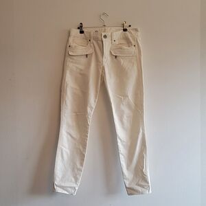 white Gap 1969 skinny jeans